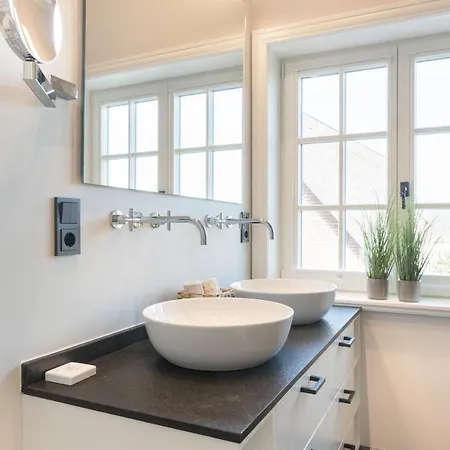 Neu! Ferienhaus Hus Amy - Luxus,Lage, Laessigkeit Mit Kleinem Meerblick