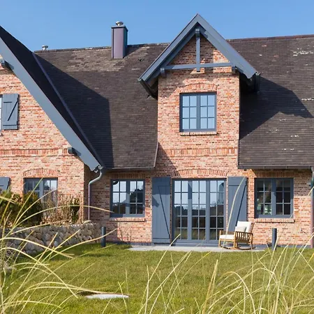 Holiday home Neu! Ferienhaus Hus Amy - Luxus,Lage, Laessigkeit Mit Kleinem Meerblick Sylt